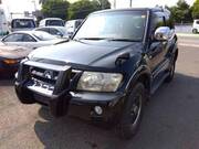 2005 MITSUBISHI PAJERO