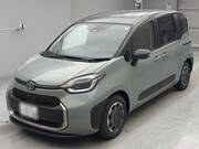 2026 TOYOTA SIENTA