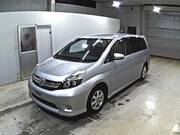 2014 TOYOTA ISIS PLATANA