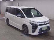 2018 TOYOTA VOXY