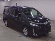 2017 TOYOTA VOXY