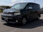 2010 TOYOTA VOXY