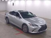2019 LEXUS ES