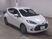 2022 TOYOTA AQUA