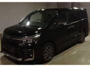 2017 TOYOTA VOXY