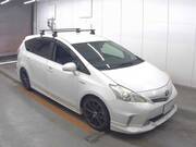 2013 TOYOTA PRIUS ALPHA