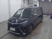 2018 TOYOTA VOXY