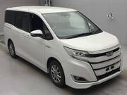 2017 TOYOTA NOAH