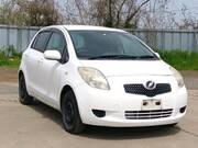 2005 TOYOTA VITZ F