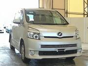 2009 TOYOTA VOXY Z