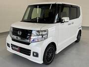2017 HONDA N-BOX CUSTOM