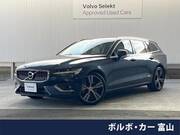 2021 VOLVO V60