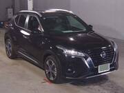 2022 NISSAN KICKS