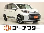 2025 TOYOTA SIENTA