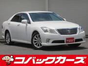 2011 TOYOTA CROWN ROYAL SALOON