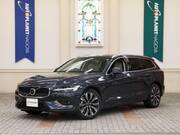 2025 VOLVO V60