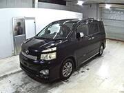 2011 TOYOTA VOXY