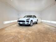 2019 PORSCHE MACAN