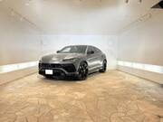2022 LAMBORGHINI URUS