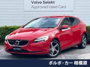 2016 VOLVO V40