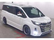 2018 TOYOTA NOAH
