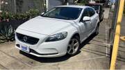 2015 VOLVO V40