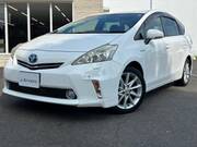 2013 TOYOTA PRIUS ALPHA