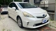 2011 TOYOTA PRIUS ALPHA G