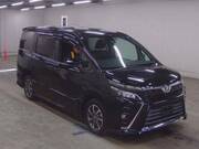 2018 TOYOTA VOXY