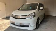2014 TOYOTA NOAH