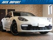 2018 PORSCHE PANAMERA