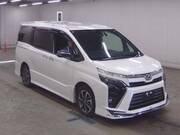 2018 TOYOTA VOXY