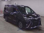 2019 TOYOTA VOXY