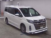 2018 TOYOTA NOAH