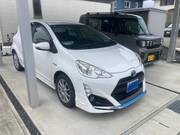 2015 TOYOTA AQUA