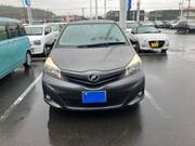 2012 TOYOTA VITZ U