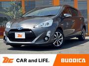 2015 TOYOTA AQUA