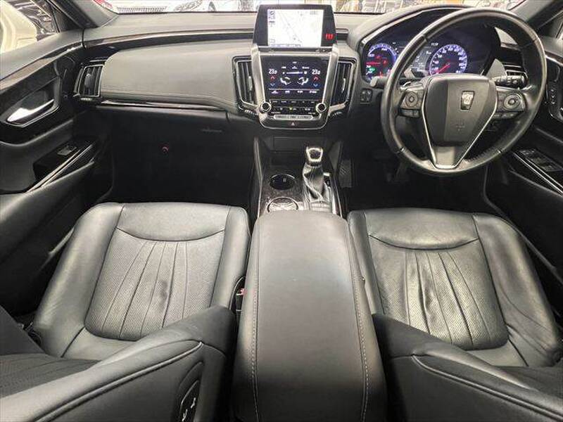 2018 TOYOTA CROWN for sale - photo 4