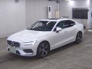 2021 VOLVO S60
