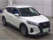 2021 NISSAN KICKS