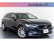 2017 VOLVO V90