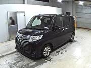 2017 TOYOTA ROOMY