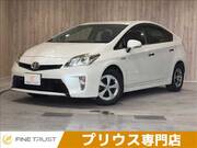 2015 TOYOTA PRIUS S