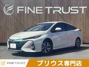 2017 TOYOTA PRIUS PHV