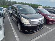 2011 TOYOTA NOAH X