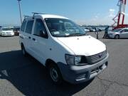 2006 TOYOTA LITEACE VAN DX