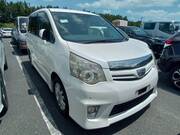 2012 TOYOTA NOAH SI RAYISH
