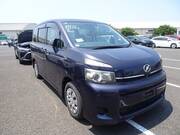 2013 TOYOTA VOXY X L EDITION