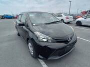 2016 TOYOTA VITZ F