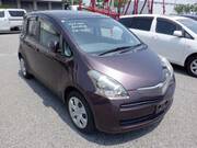 2010 TOYOTA RACTIS